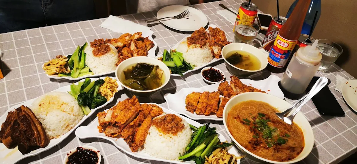 雞排飯, Cargill Cafe